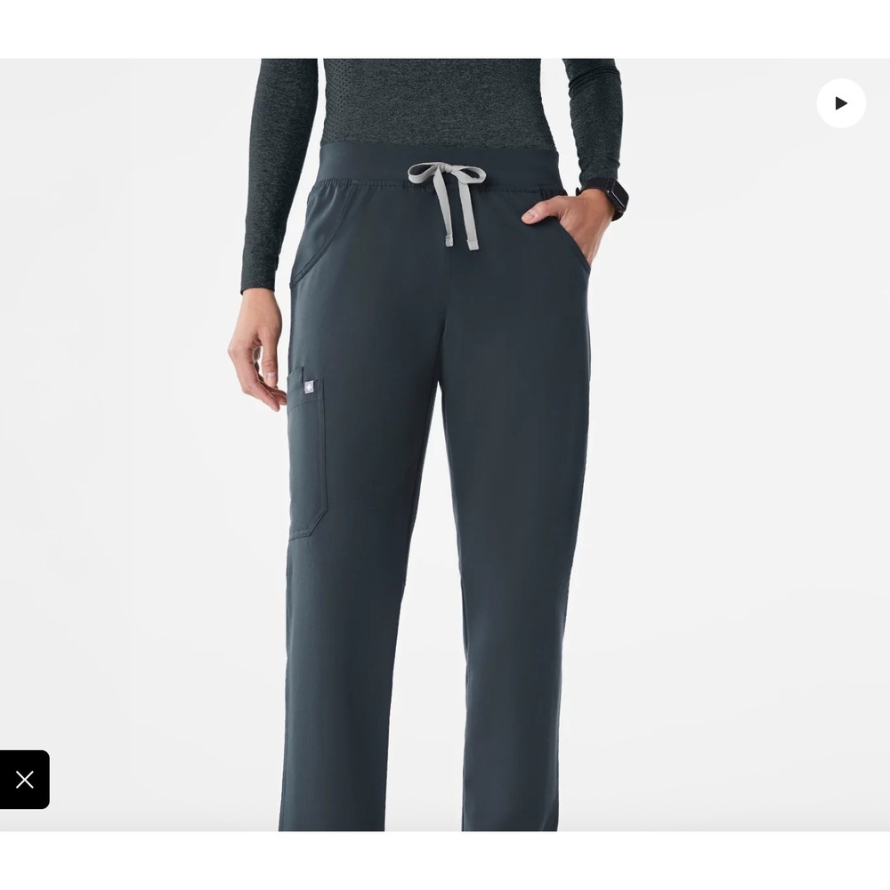 FIGS Women Kade Technical Straight Leg Cargo Scrub Pants Sz S Dark Harbor